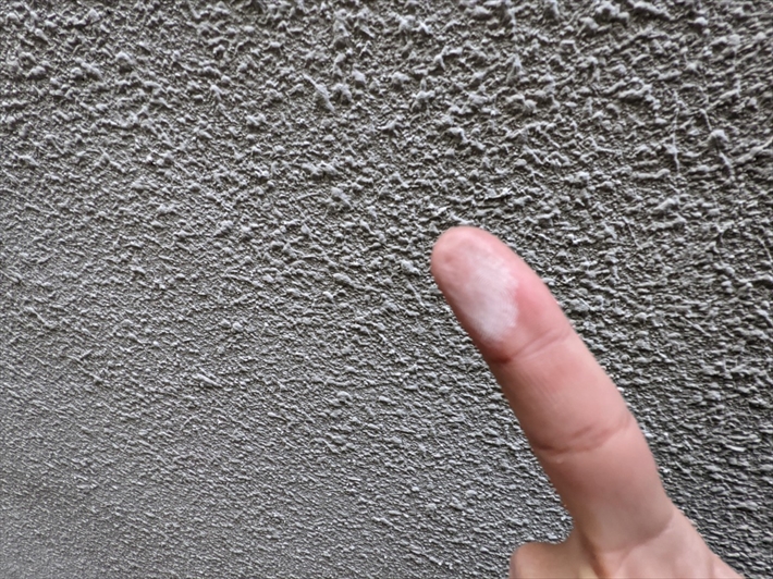 世田谷区桜丘にてリシン吹付の外壁メンテナンスのご相談、外壁塗装工事は税込657,800円から承っております！